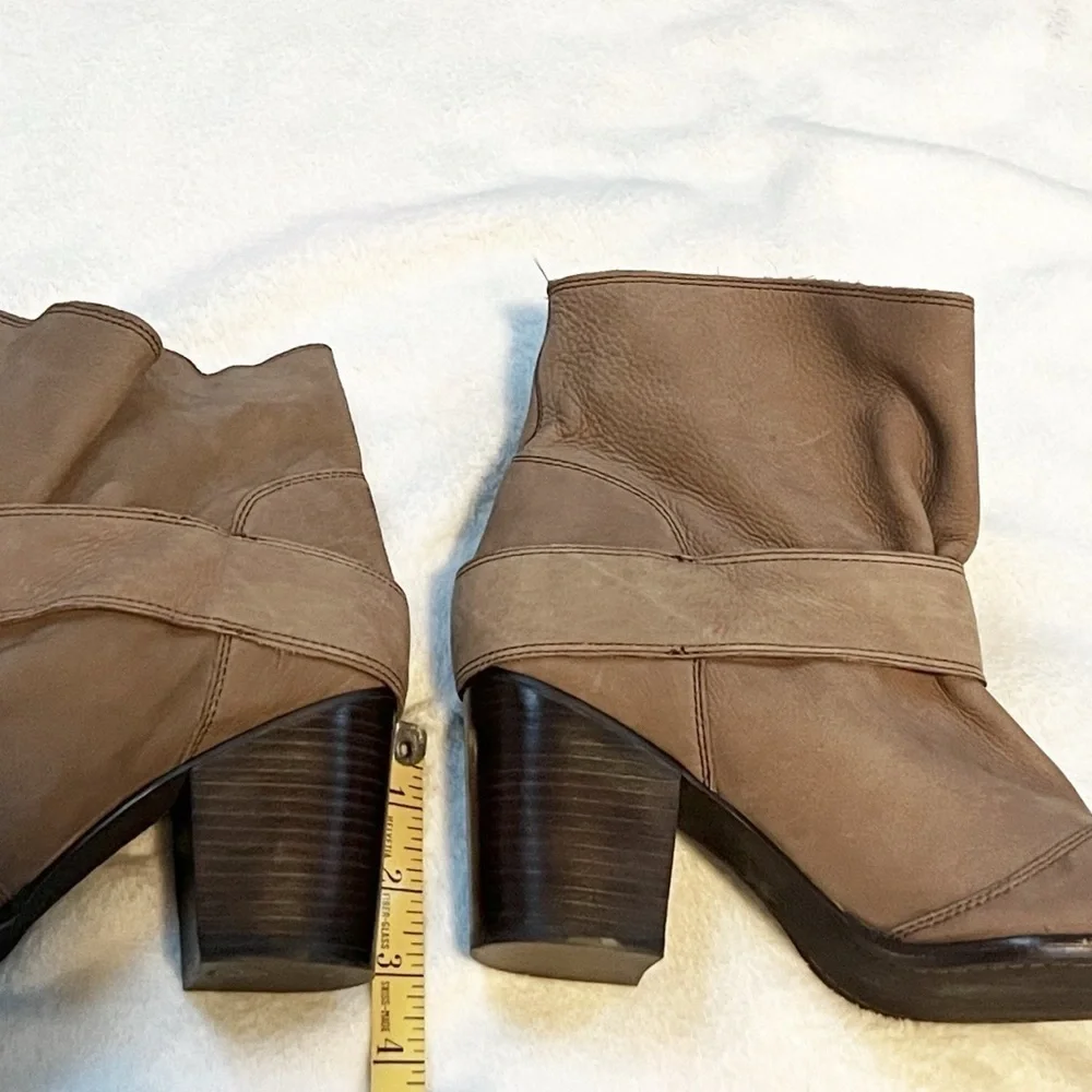 Splendid Latte Slouch Ankle Pull On Block Heel Leather Suede Boots Size 9.5M